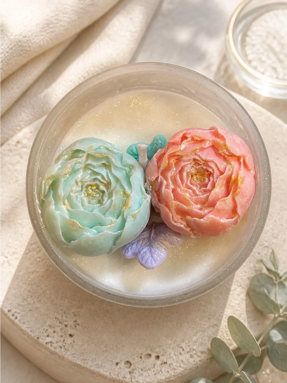 Eco Soy Wax Candle | Floral Embed Design, Frosted Glass Jar 17 oz